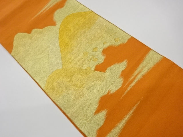 リサイクル　砂子綴れ山並みに霞模様織出し袋帯